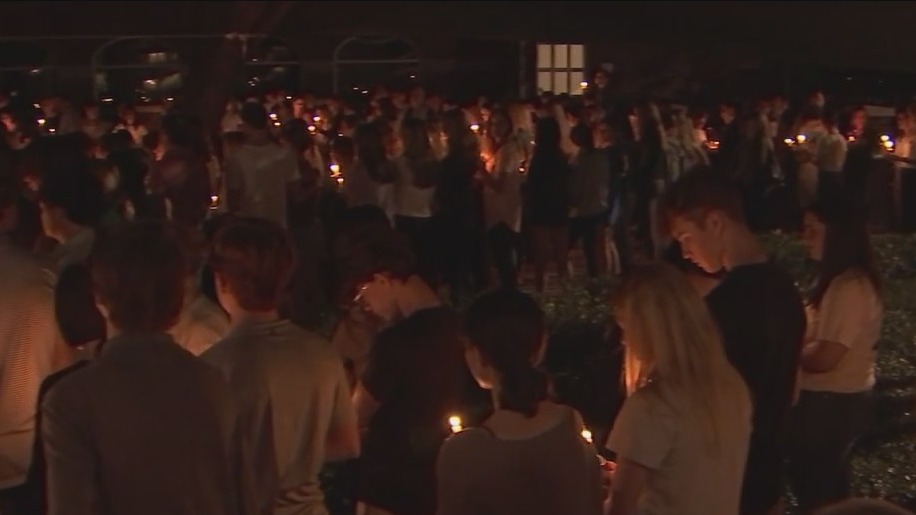 Vigil held for Plant High teens in deadly crash